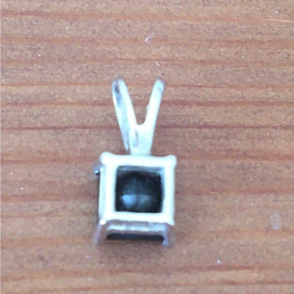 1 Carat Black Diamond Pendant - Picture 3 of 4